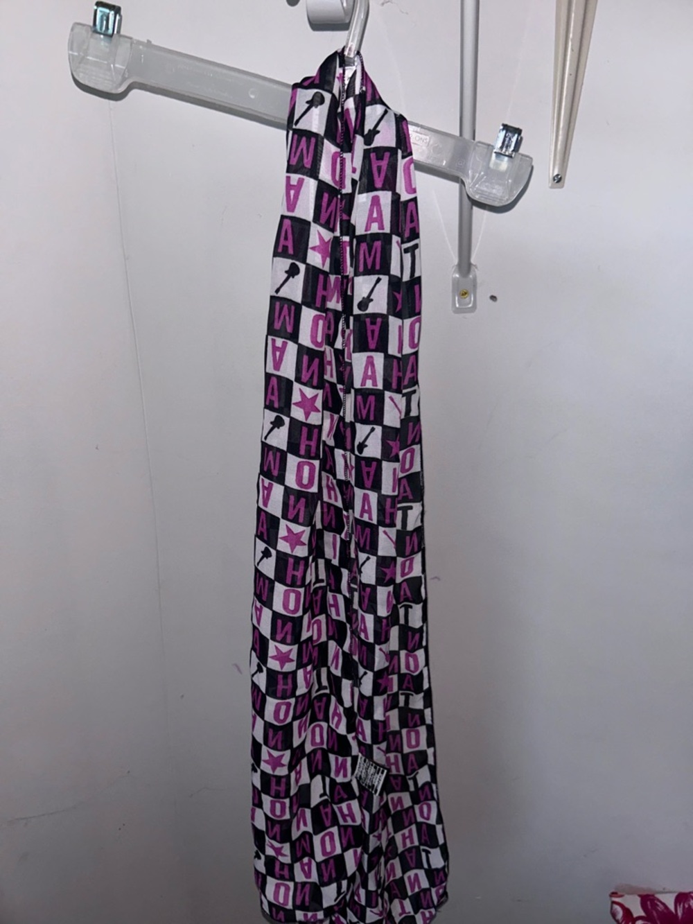 Hannah Montana Pink, Black & White patterned scarf